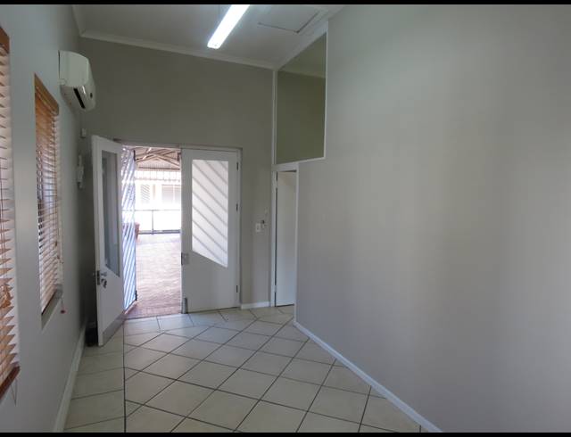 52M² OFFICE TO LET IN AUDAS ESTATE